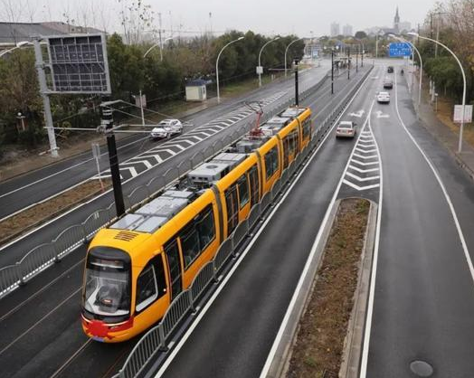 上海松江現(xiàn)代有軌電車2號線(倉華路站-中辰路站)正式運營!.png